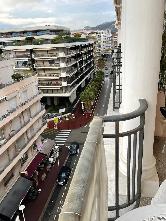 Residence D'Azur Apartments Near Palais Des Festivals Cannes Francia